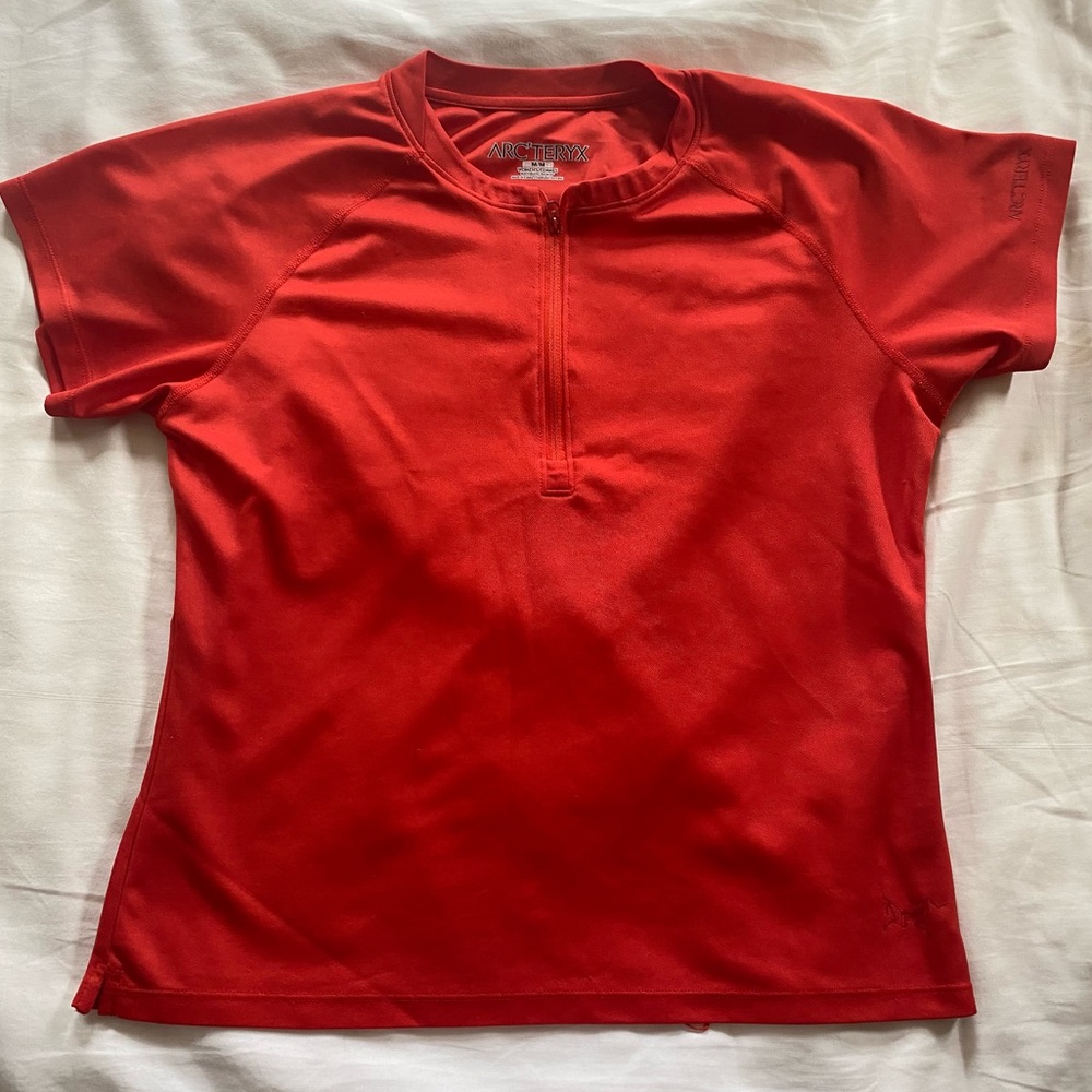 Arc’teryx Zip Short Sleeve Top Size Medium M